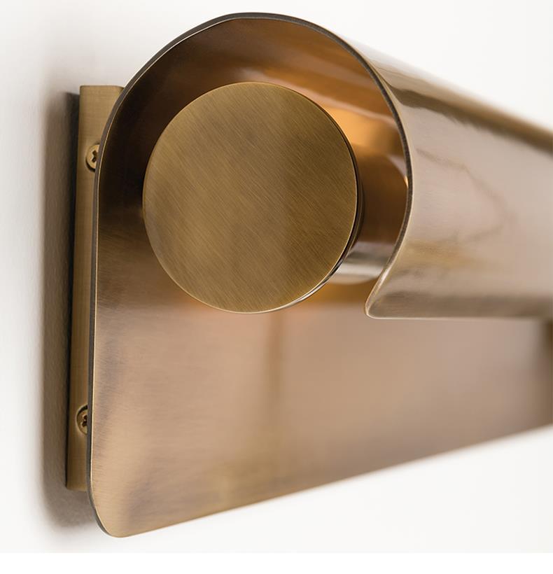 Tabo Sconce
