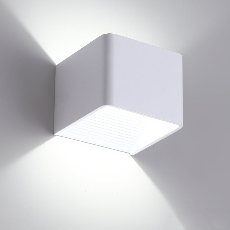 Kube Sconce