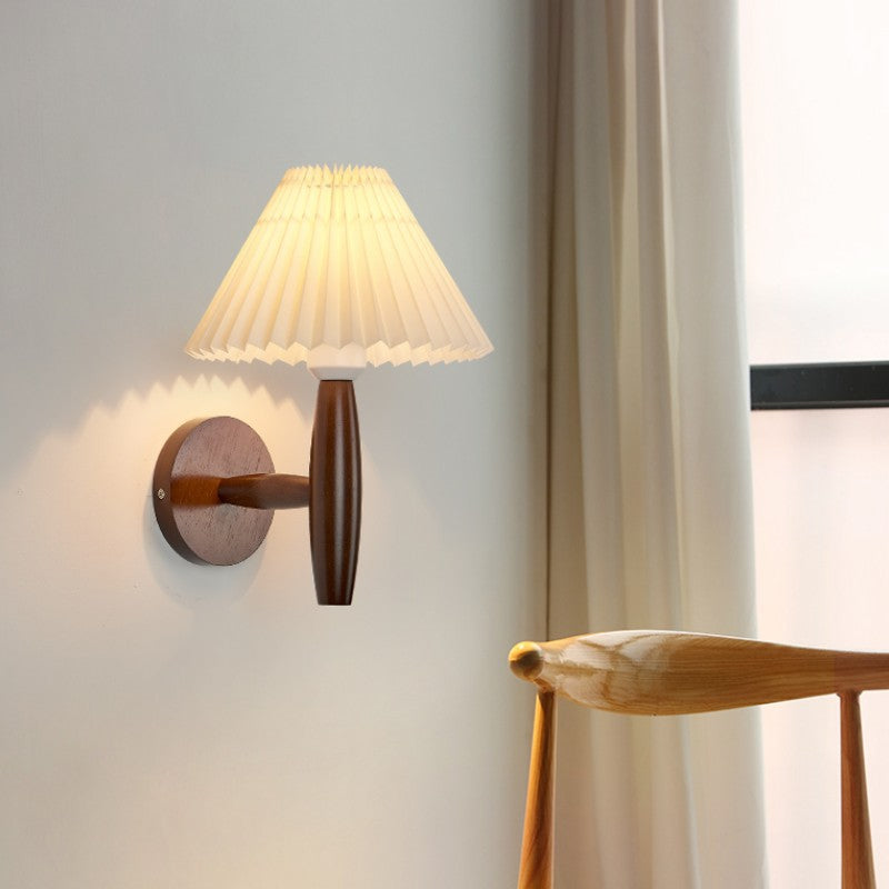Umbra Sconce