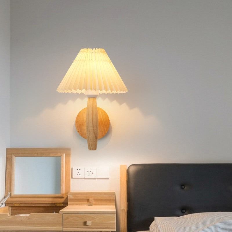 Umbra Sconce