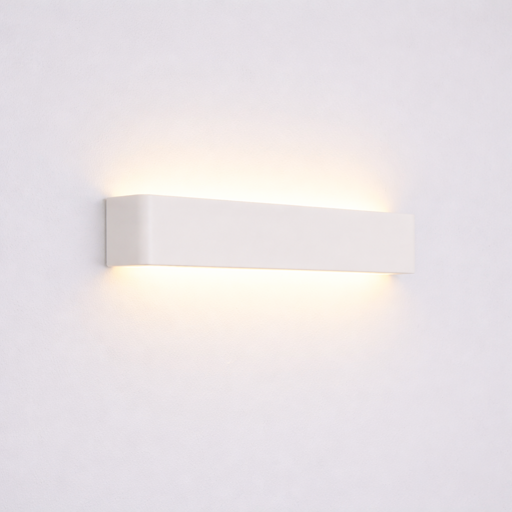 Yuki Sconce