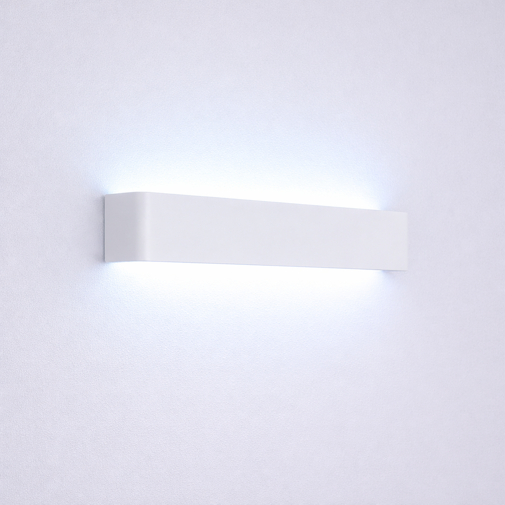 Yuki Sconce