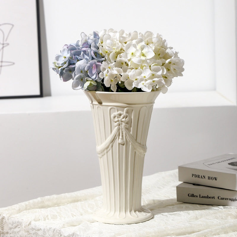 Vera Vase