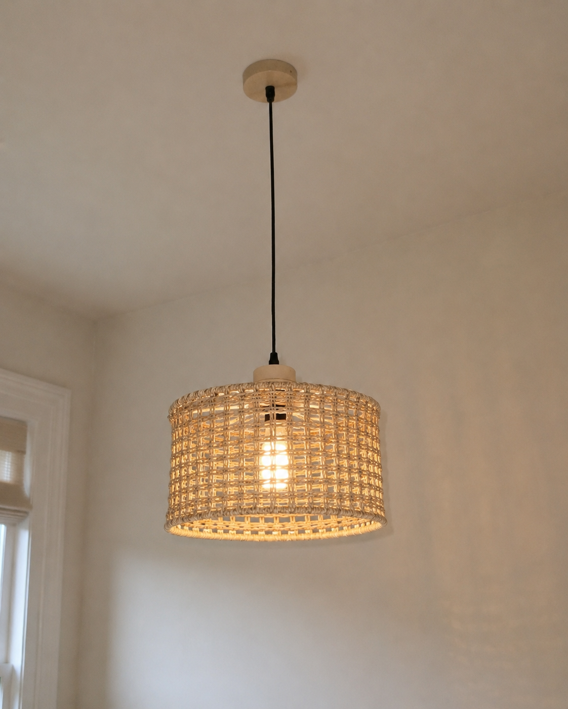 Mai Pendant